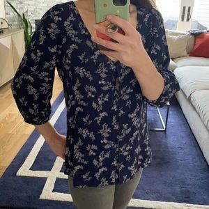 Hinge button front blouse